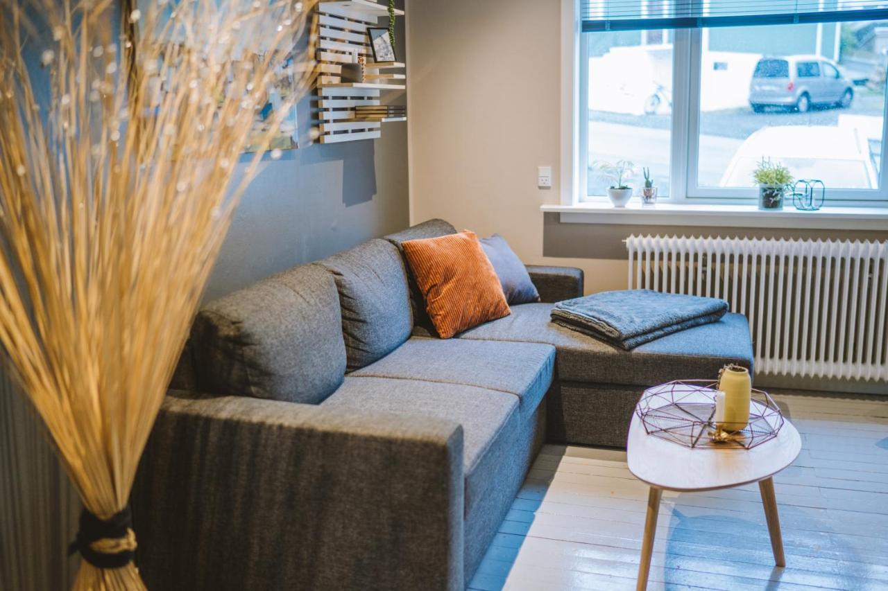 Brekkustova - Modern, Cosy And Spacious Apartment Klaksvik Bagian luar foto